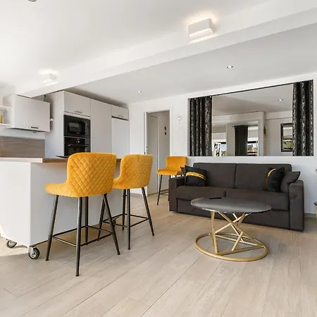 Golden Paradise Port Nature Village