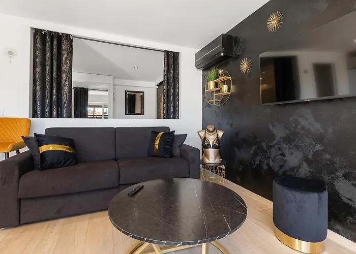 Golden Paradise Port Nature Village