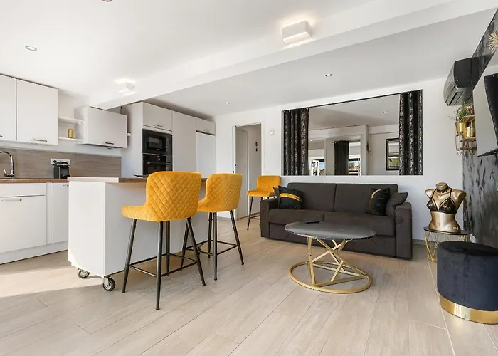 Golden Paradise Port Nature Village